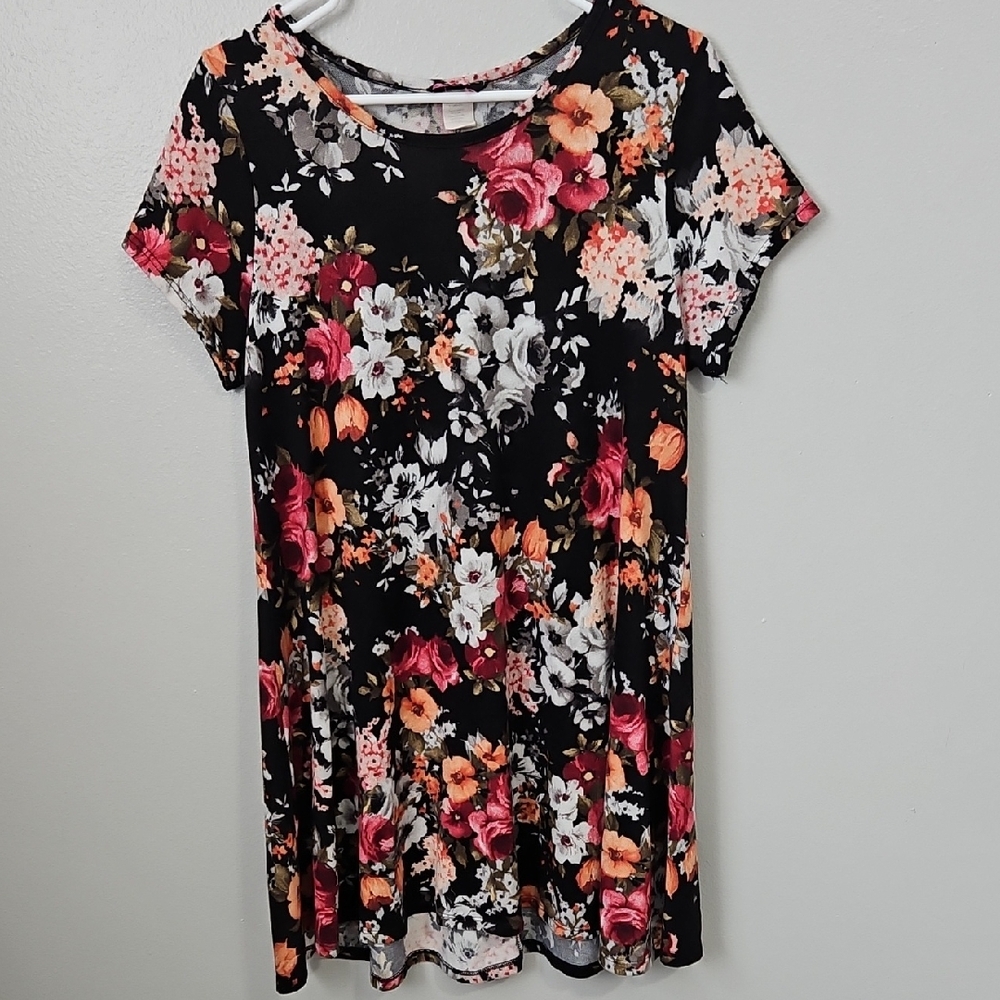 Floral Short Sleeve Swing Top - Black with Pink & Orange Flowers